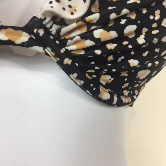 Victoria’s Secret | Animal Print Bikini Top - Picture 2 of 6